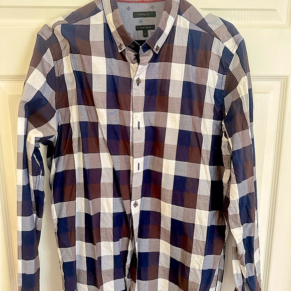 RW & Co Large fitted button down. - Picture 1 of 4